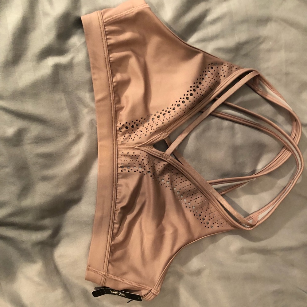 Strapping Victoria secret sport sports bra